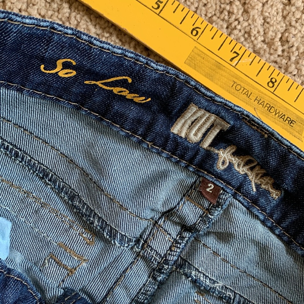 Capris - Picture 5 of 10